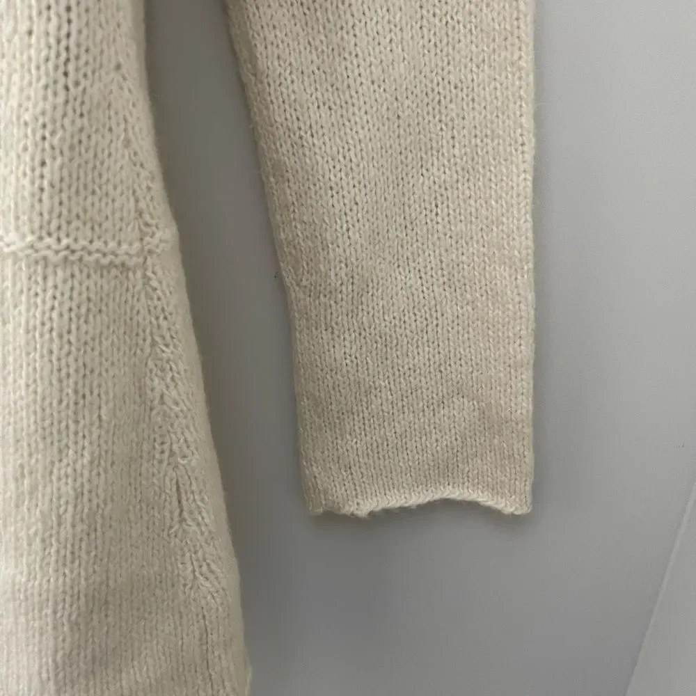 Mossimo Supply Co Knit Hooded Cardigan. - Picture 9 of 9